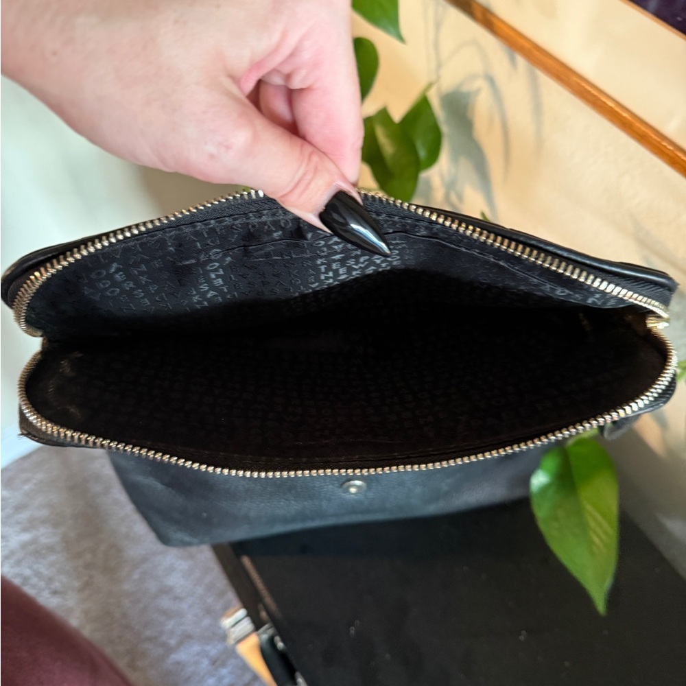 Kate Spade Black Pebbled Crossbody Bag - Picture 6 of 7